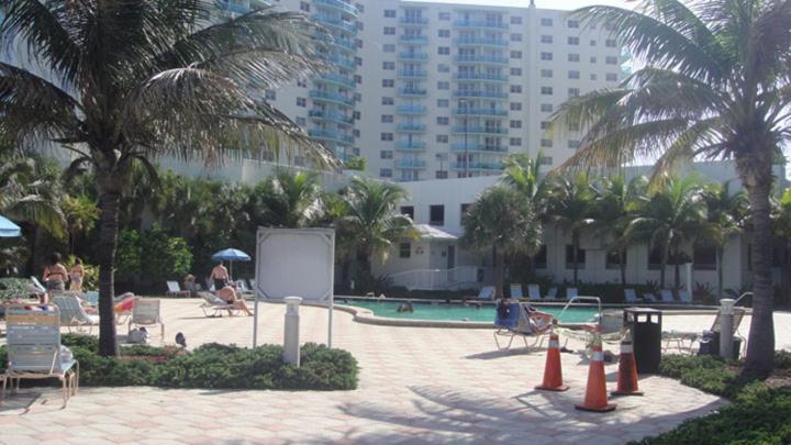 The Tides On Miami Hollywood Apartment Exterior photo